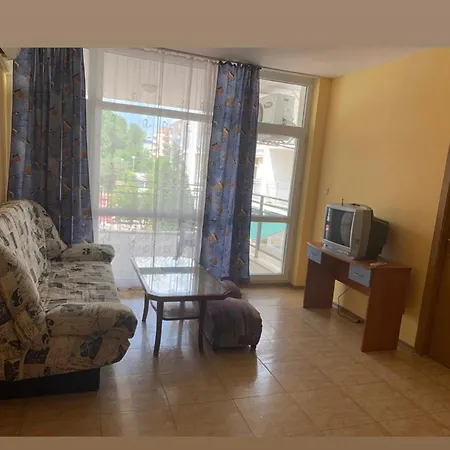 Самостоятелен Апартамент В Затворен Комплекс Apartament